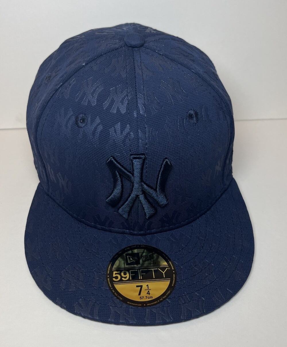 New Era 59FIFTY NY Yankees Monogram Pattern Fitted Hat Size 7 1/4 Red Bottom NWT